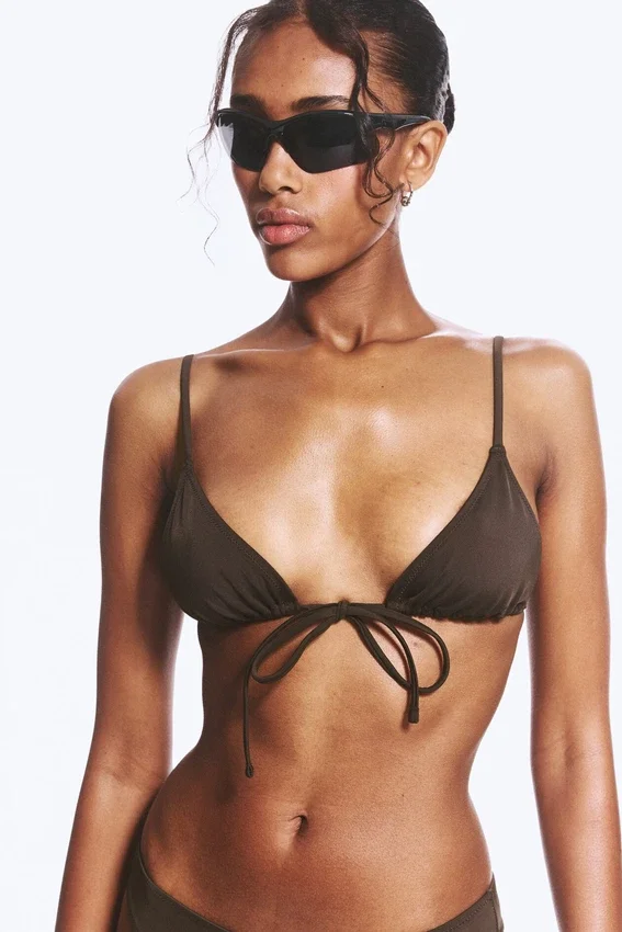 Top de bikini triangular – Marrón oscuro Top de bikini triangular – Marrón oscuro