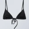 Top de bikini triangular – Negro Top de bikini triangular – Negro