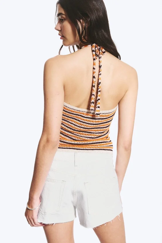 Top de croché con cuello halter – Rayas naranjas Top de croché con cuello halter – Rayas naranjas