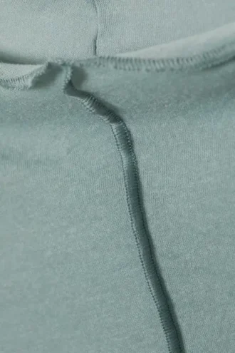 Top de cuello alto y manga larga de corte entallado – Turquesa