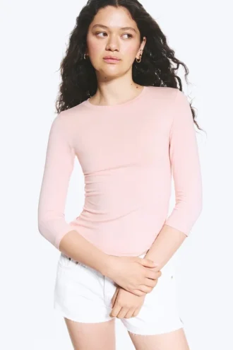 Top de cuello redondo y manga tres cuartos – Melocotón claro empolvado