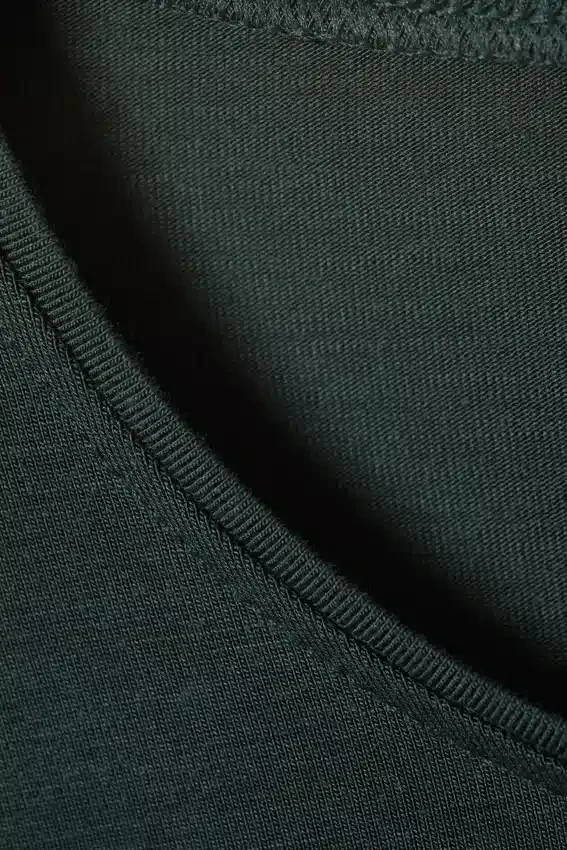 Top de lyocell de manga larga y corte ajustado – Azul petróleo Top de lyocell de manga larga y corte ajustado – Azul petróleo