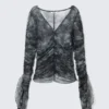 Top de malla transparente fruncida – Estampado barroco negro Top de malla transparente fruncida – Estampado barroco negro