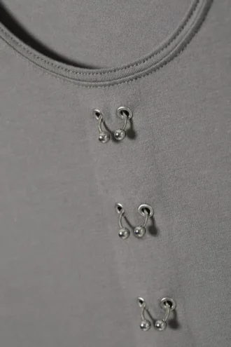 Top de manga larga con aberturas – Gris Top de manga larga con aberturas – Gris