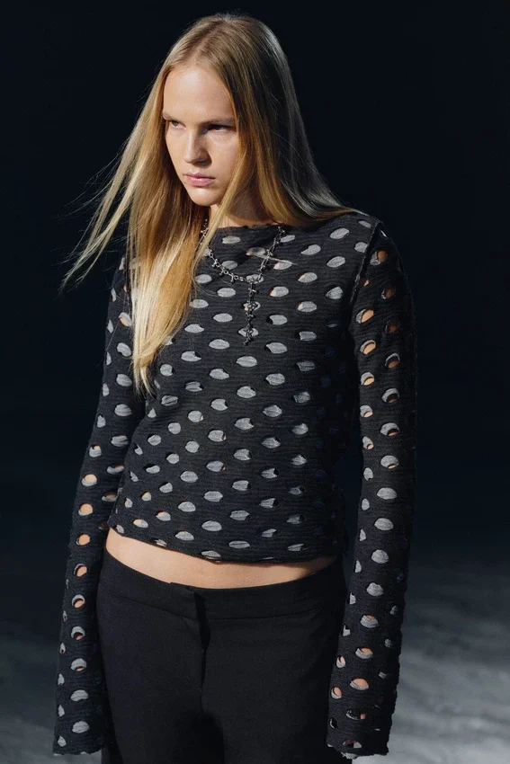 Top de manga larga con cuello barco y efecto desgastado – Gris oscuro Top de manga larga con cuello barco y efecto desgastado – Gris oscuro