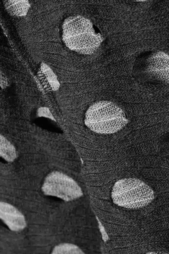 Top de manga larga con cuello barco y efecto desgastado – Gris oscuro Top de manga larga con cuello barco y efecto desgastado – Gris oscuro