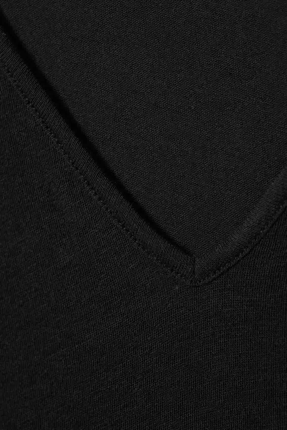 Top de manga larga con escote en V pronunciado – Negro Top de manga larga con escote en V pronunciado – Negro