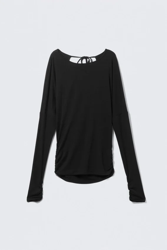 Top de manga larga con espalda abierta – Negro Top de manga larga con espalda abierta – Negro
