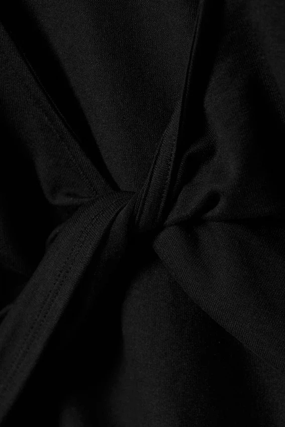 Top de manga larga con espalda abierta – Negro Top de manga larga con espalda abierta – Negro