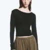 Top de manga larga con espalda profunda – Negro Top de manga larga con espalda profunda – Negro