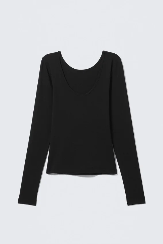 Top de manga larga con espalda profunda – Negro Top de manga larga con espalda profunda – Negro