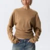 Top de manga larga con pliegues – Beige oscuro Top de manga larga con pliegues – Beige oscuro