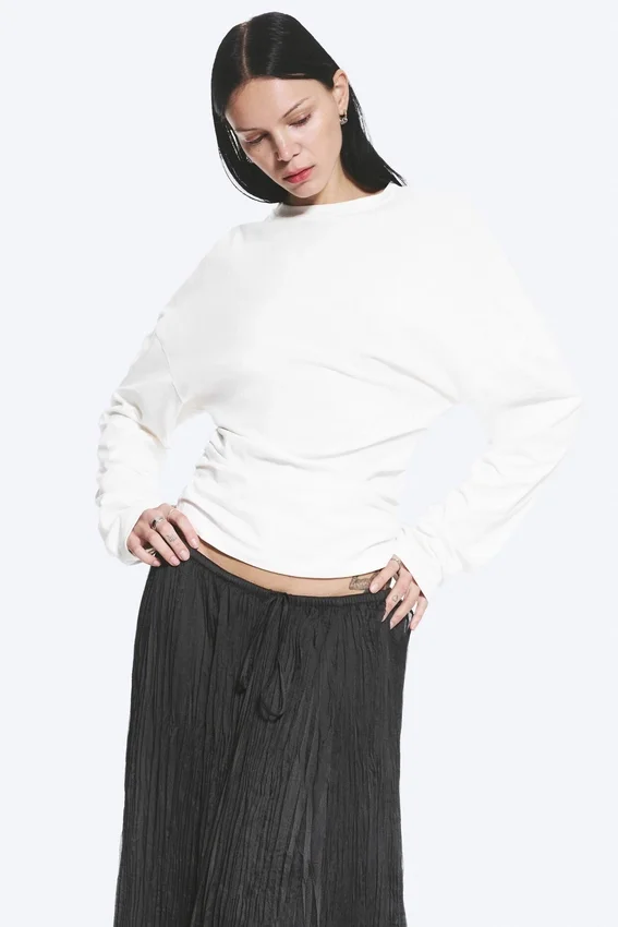 Top de manga larga con pliegues – Blanco Top de manga larga con pliegues – Blanco