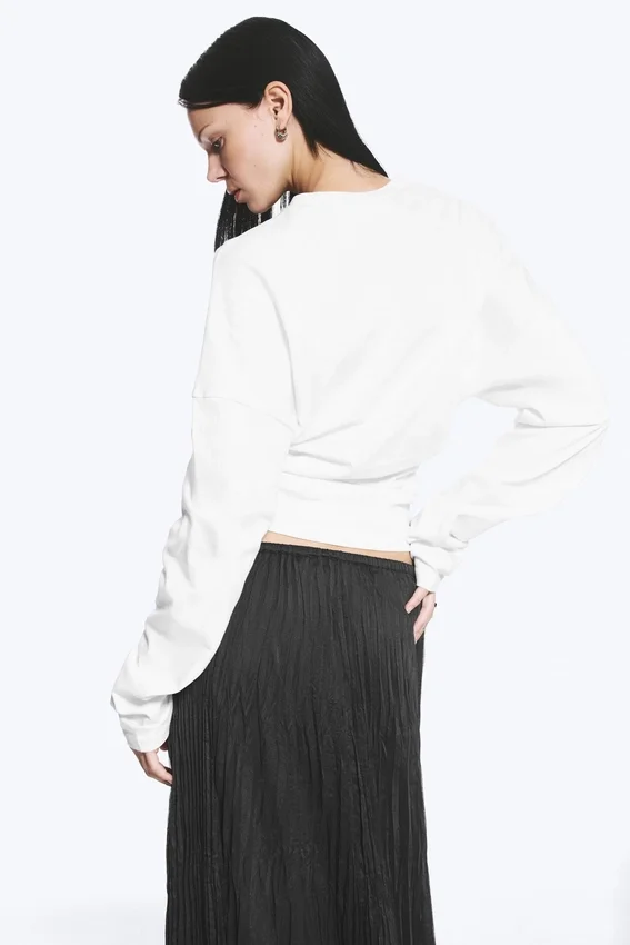 Top de manga larga con pliegues – Blanco Top de manga larga con pliegues – Blanco