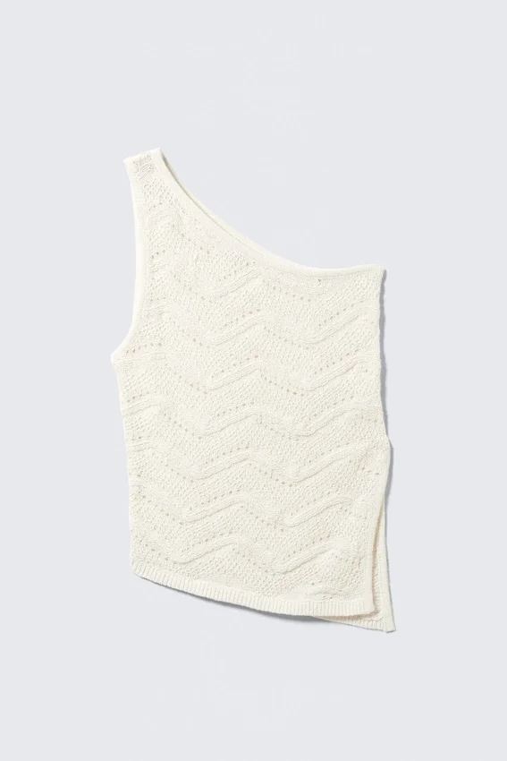 Top de punto con un solo hombro – Blanco empolvado Top de punto con un solo hombro – Blanco empolvado