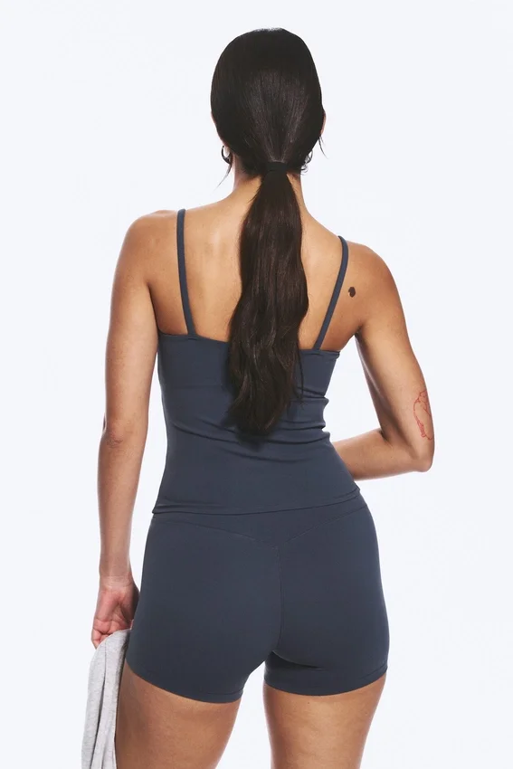 Top deportivo con tirantes – Azul marino Top deportivo con tirantes – Azul marino