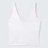 Top deportivo corto con escote pronunciado – Blanco Top deportivo corto con escote pronunciado – Blanco