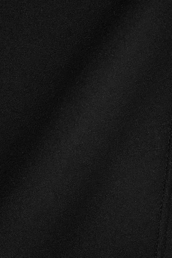 Top deportivo corto con escote pronunciado – Negro Top deportivo corto con escote pronunciado – Negro