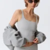 Top deportivo corto – Gris claro empolvado Top deportivo corto – Gris claro empolvado