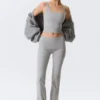 Top deportivo corto – Gris claro empolvado Top deportivo corto – Gris claro empolvado