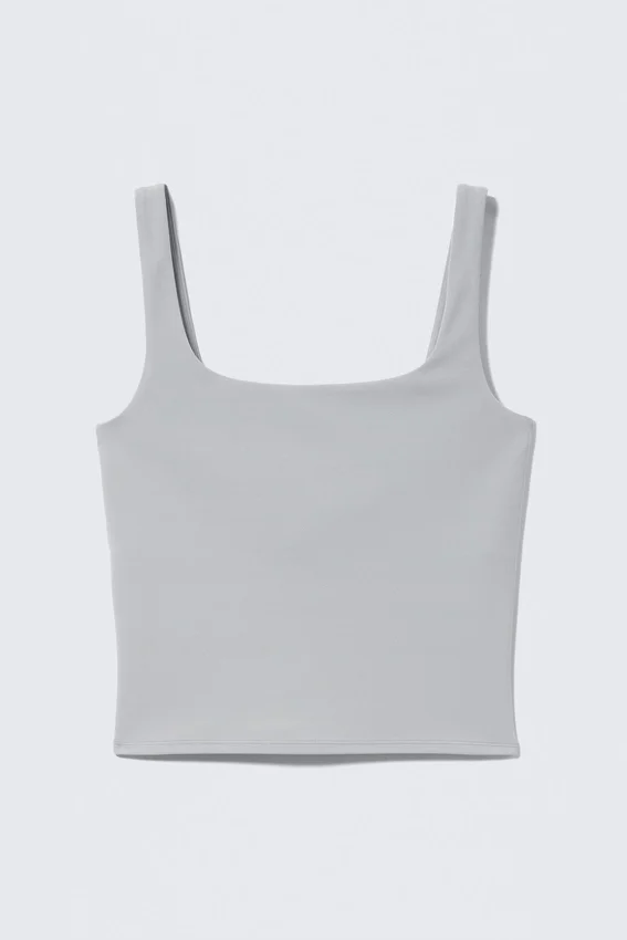 Top deportivo corto – Gris claro empolvado Top deportivo corto – Gris claro empolvado