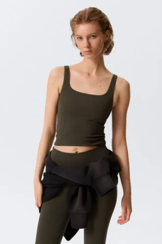 Top deportivo corto – Marrón oscuro