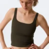 Top deportivo corto – Marrón oscuro Top deportivo corto – Marrón oscuro