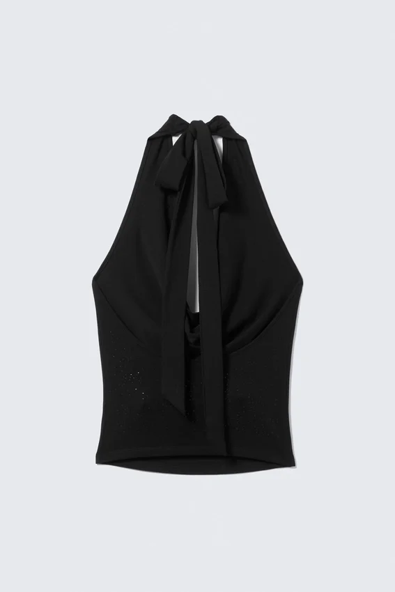 Top drapeado con cascada de pedrería – Negro Top drapeado con cascada de pedrería – Negro