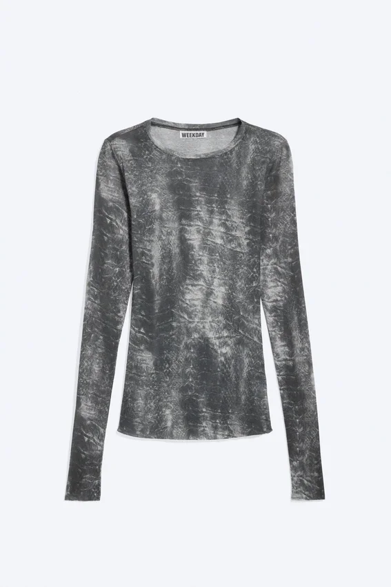 Top estampado de manga larga y corte entallado – Negro – Estampado de cocodrilo Top estampado de manga larga y corte entallado – Negro – Estampado de cocodrilo