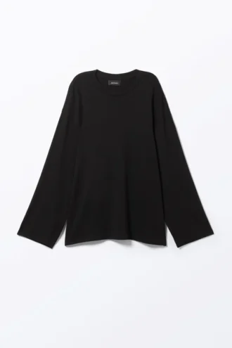 Top oversize de manga larga y tacto suave – Negro