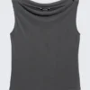Top sin mangas con cuello barco supersuave – Gris carbón