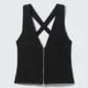 Top sin mangas con cuello en V y cremallera – Negro Top sin mangas con cuello en V y cremallera – Negro