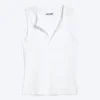 Top sin mangas de corte ajustado con cuello en V – Blanco Top sin mangas de corte ajustado con cuello en V – Blanco