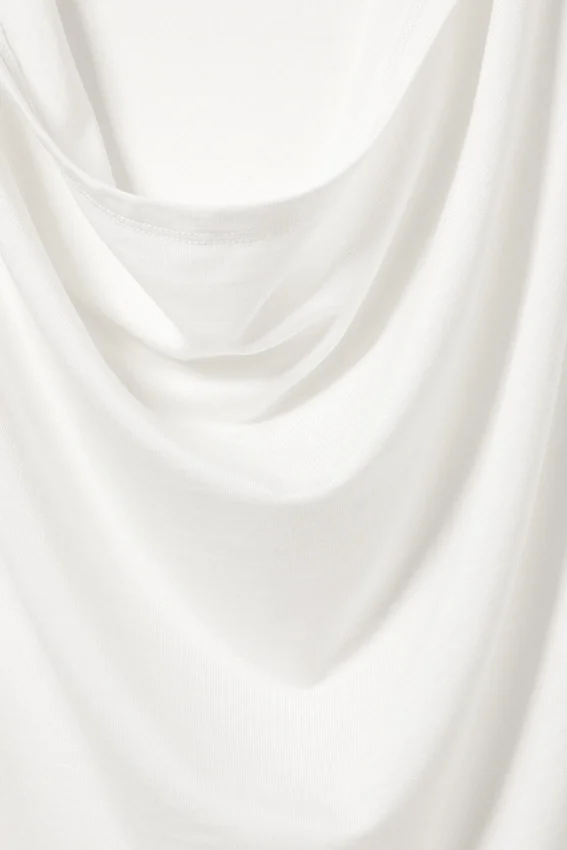 Top sin mangas de lyocell con capucha drapeada – Blanco Top sin mangas de lyocell con capucha drapeada – Blanco