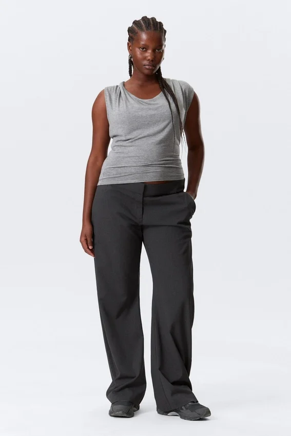 Top sin mangas de lyocell con capucha drapeada – Gris jaspeado Top sin mangas de lyocell con capucha drapeada – Gris jaspeado
