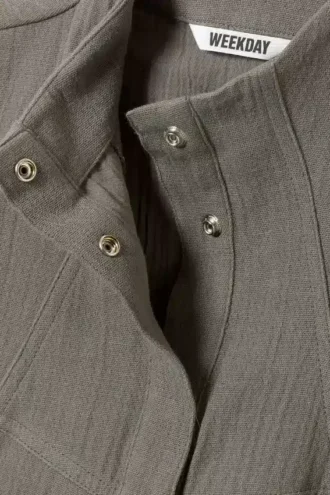 Top sin mangas de sarga estructurada – Gris