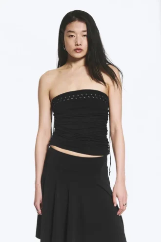 Top sin tirantes con lazo cruzado – Negro