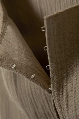 Top tipo corsé de sarga con cuello cuadrado – Dark Mole