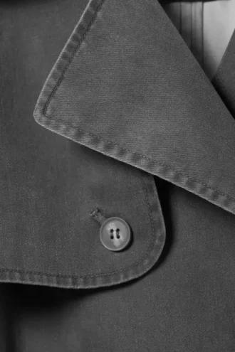 Trench corto de doble botonadura lavado – Gris oscuro