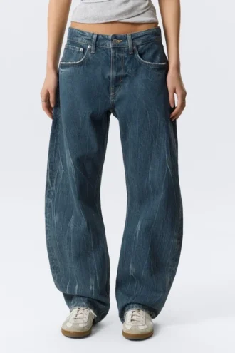Vaqueros Abell de talle medio y corte recto – Gnarly Blue – Azul medio