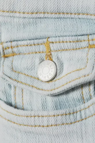 Vaqueros acampanados de cintura baja Cheri – Azul cielo – Azul claro