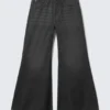 Vaqueros acampanados de talle bajo Loosy Lucie – Negro lavado | Cheap Monday GB Vaqueros acampanados de talle bajo Loosy Lucie – Negro lavado | Cheap Monday GB