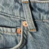 Vaqueros ajustados de talle bajo y corte acampanado – Azul Trove – Azul medio Vaqueros ajustados de talle bajo y corte acampanado – Azul Trove – Azul medio