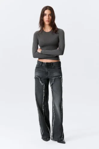 Vaqueros anchos, holgados, de talle bajo y con flecos – Azul Kimberly – Azul oscuro Vaqueros anchos, holgados, de talle bajo y con flecos – Azul Kimberly – Azul oscuro