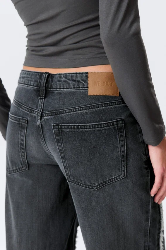 Vaqueros anchos, holgados, de talle bajo y con flecos – Azul Kimberly – Azul oscuro Vaqueros anchos, holgados, de talle bajo y con flecos – Azul Kimberly – Azul oscuro
