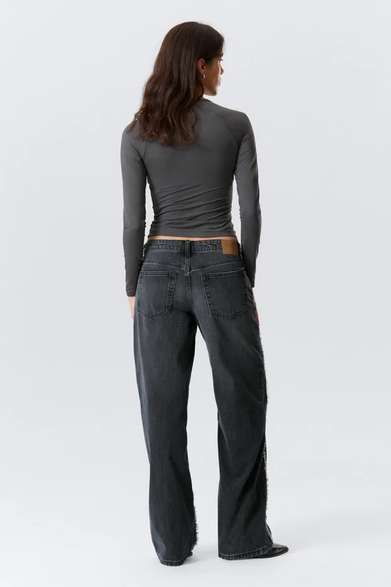 Vaqueros anchos, holgados, de talle bajo y con flecos – Azul Kimberly – Azul oscuro Vaqueros anchos, holgados, de talle bajo y con flecos – Azul Kimberly – Azul oscuro