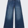Vaqueros anchos y holgados de cintura regular Poser – Blue Web – Azul medio | Cheap Monday GB Vaqueros anchos y holgados de cintura regular Poser – Blue Web – Azul medio | Cheap Monday GB