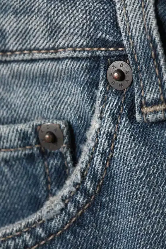 Vaqueros anchos y holgados de talle bajo – Blue One – Azul medio Vaqueros anchos y holgados de talle bajo – Blue One – Azul medio