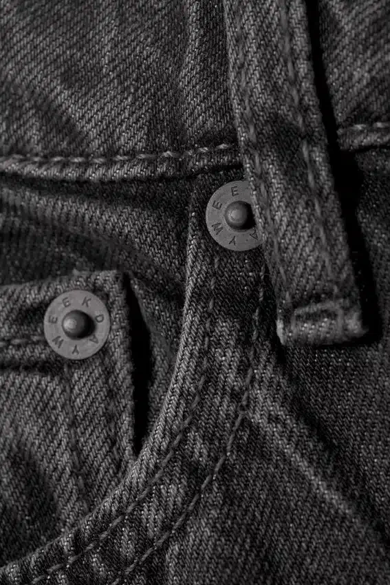 Vaqueros anchos y holgados de talle bajo – Risso Black – Negro Vaqueros anchos y holgados de talle bajo – Risso Black – Negro