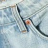 Vaqueros Arrow de talle bajo, corte recto y regular – Aeon Blue – Azul claro